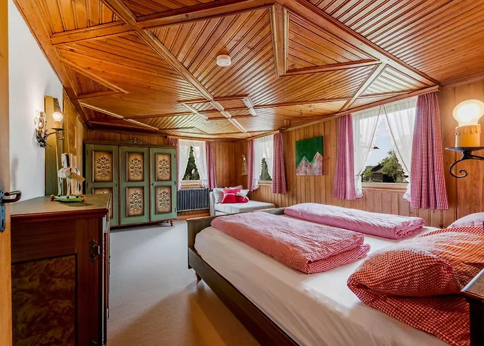 Uriges Haus Im Gruenen Grunenbach