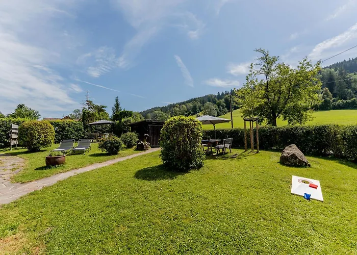 Uriges Haus Im Gruenen